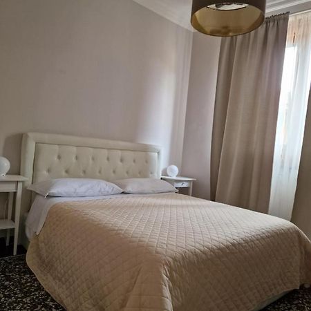 Bed and Breakfast Le Logge Pisa Esterno foto
