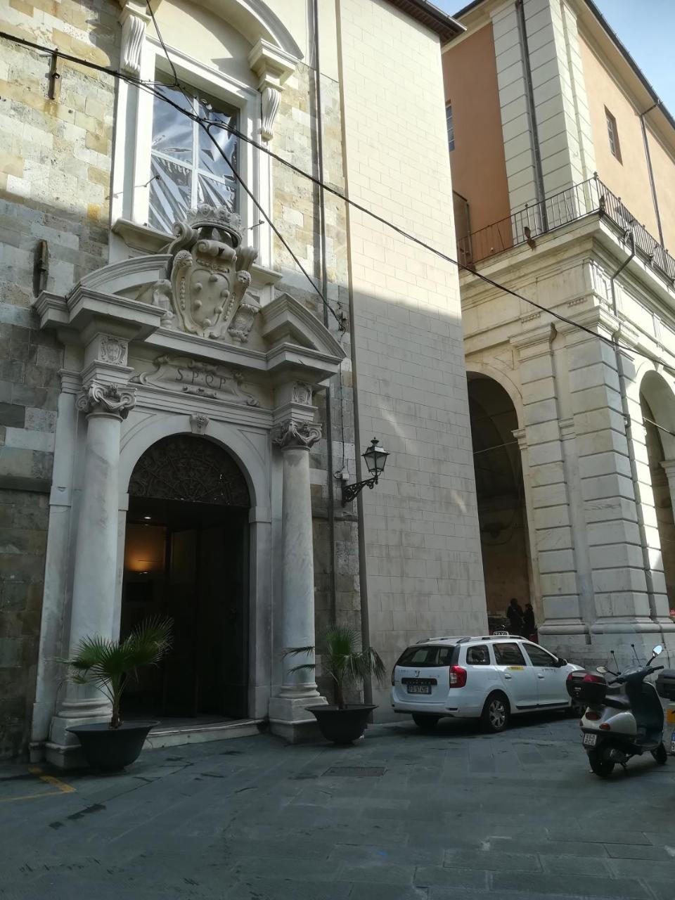 Bed and Breakfast Le Logge Pisa Esterno foto